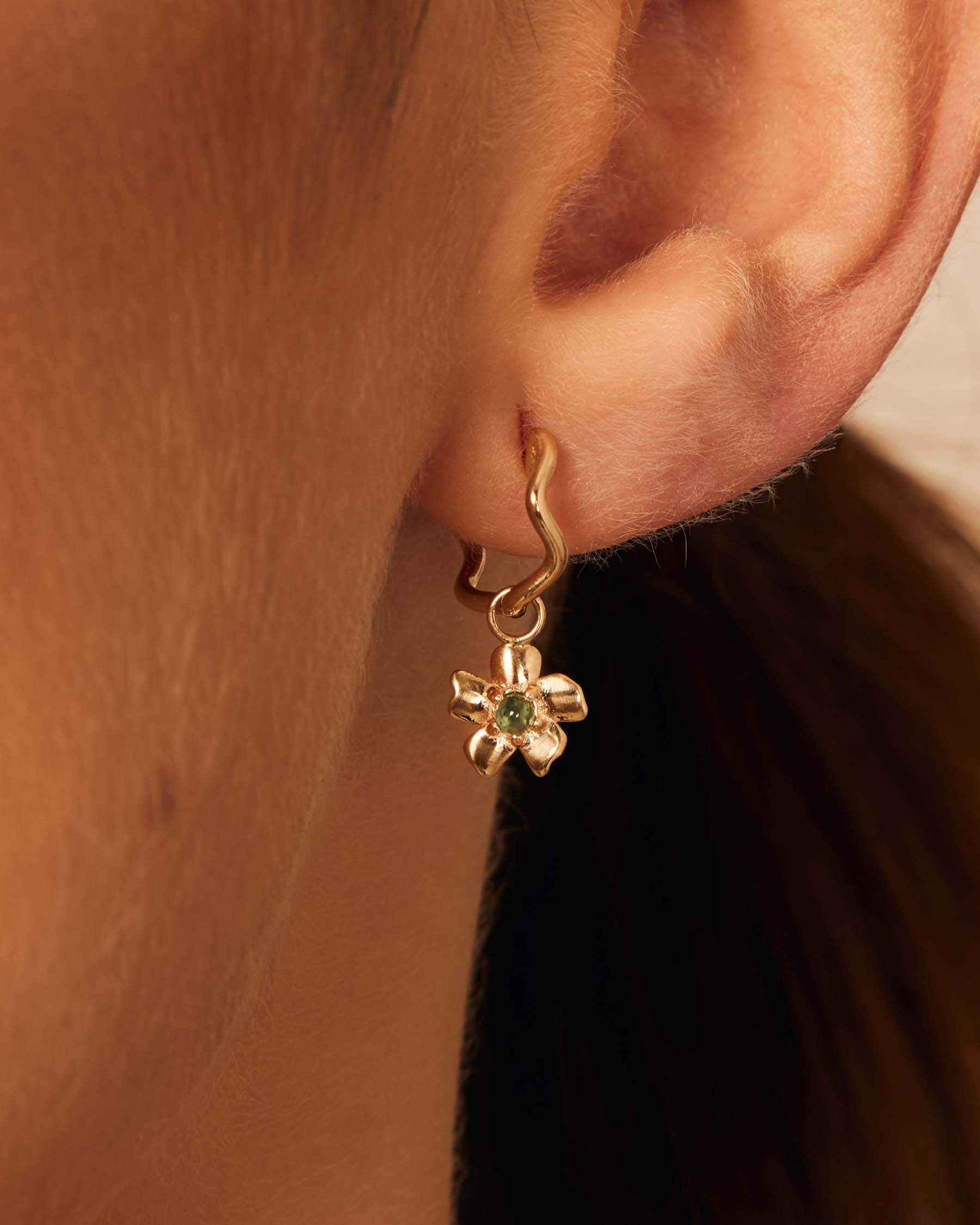 Forever Flower Hoop Earrings - 18K Solid Gold - 18K Solid Gold